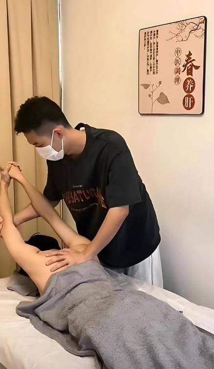 在线成人欧美影院的相关介绍