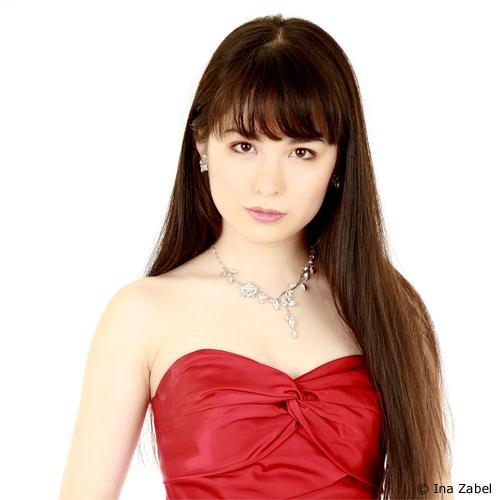 操哭女老师视频的相关介绍