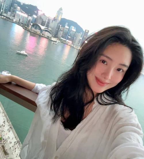 精品人妻少妇嫩草av专区的相关介绍