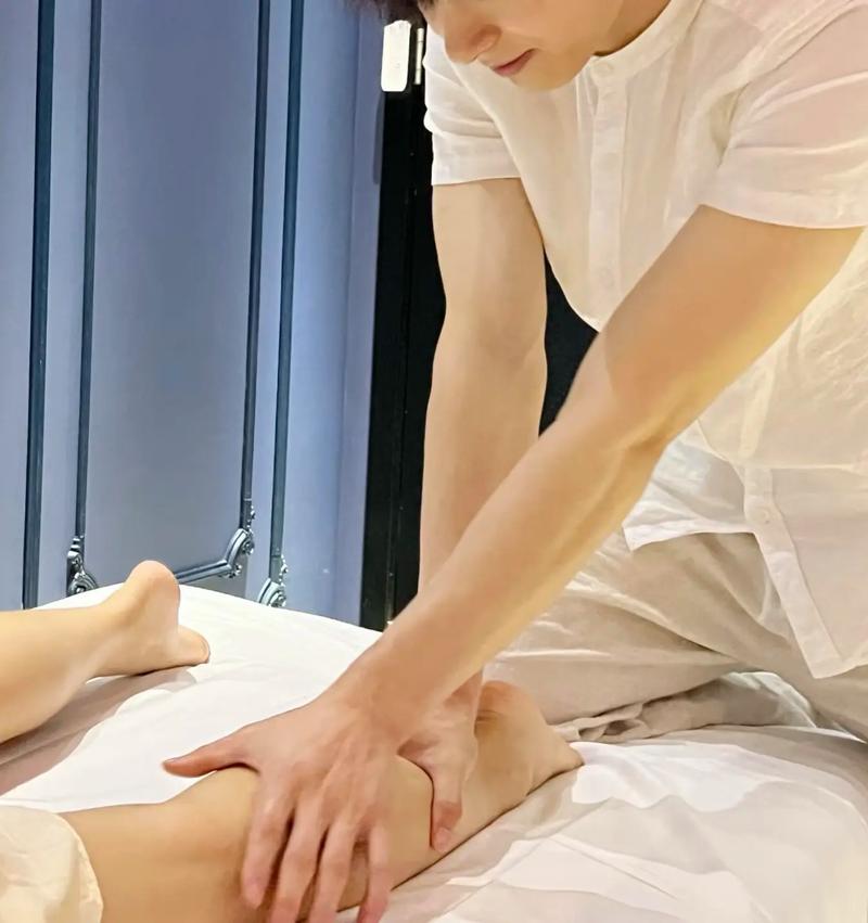 大乳秘书诱惑的相关介绍