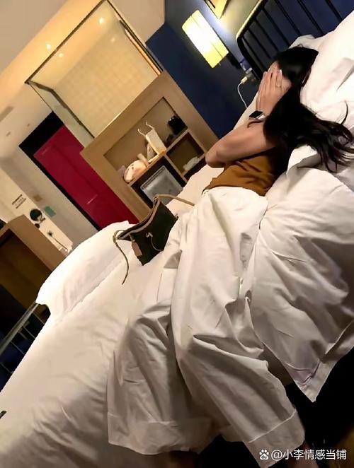 少妇av一级的相关介绍