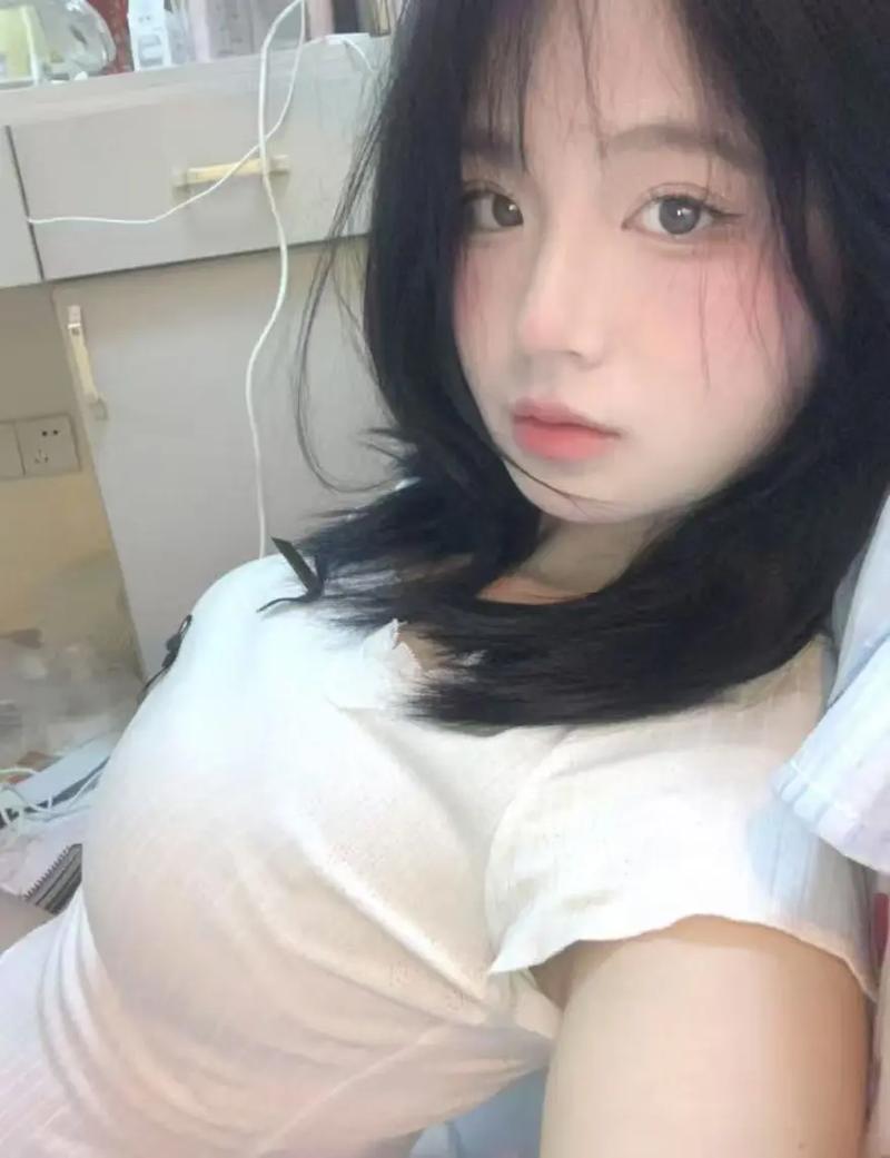 蜜臀av少妇人妻的相关介绍