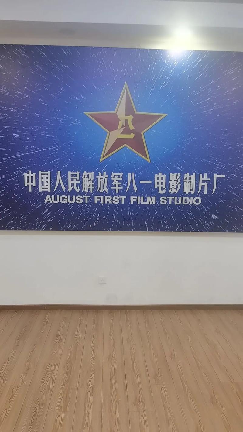我把护士操出了白浆的相关介绍