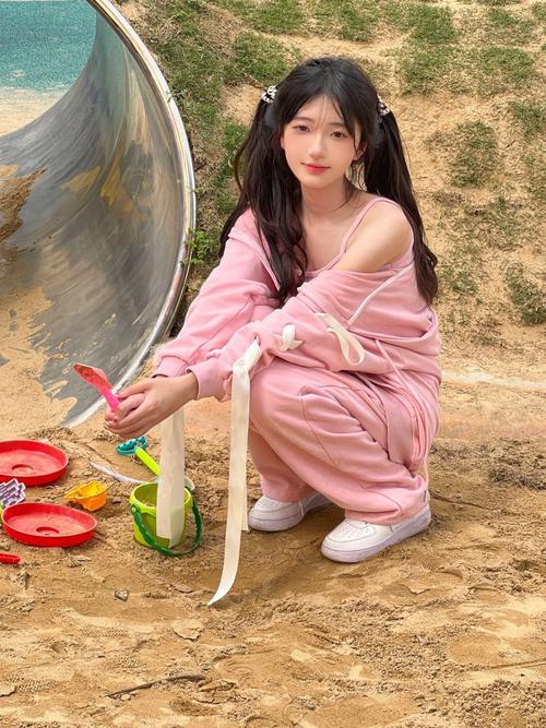 极品色影院的相关介绍