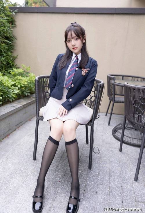 美女av一级的相关介绍