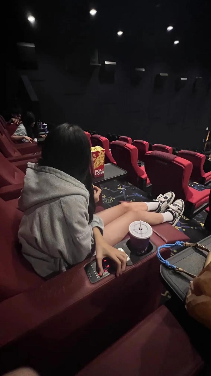 女老师被我操了的相关介绍