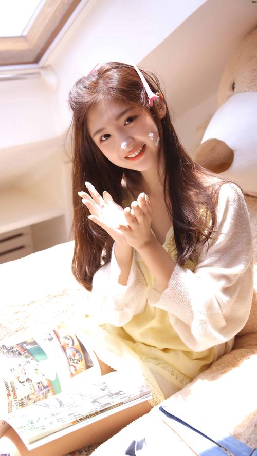 操 美女老师的相关介绍