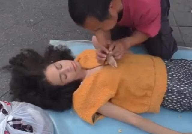 莉莉手机影院的相关介绍
