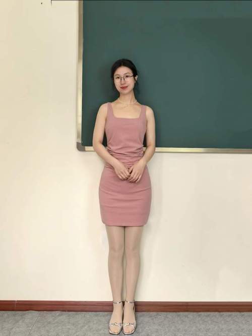 欧美老熟妇乱大交xxxx的相关介绍